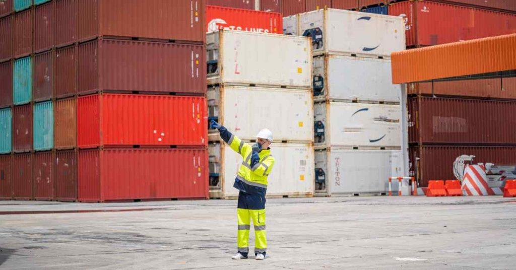 What does a freight forwarder do