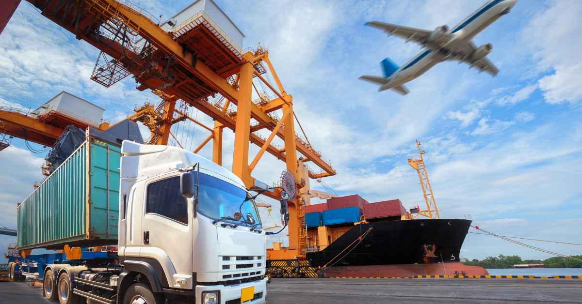 what is a freight forwarder​